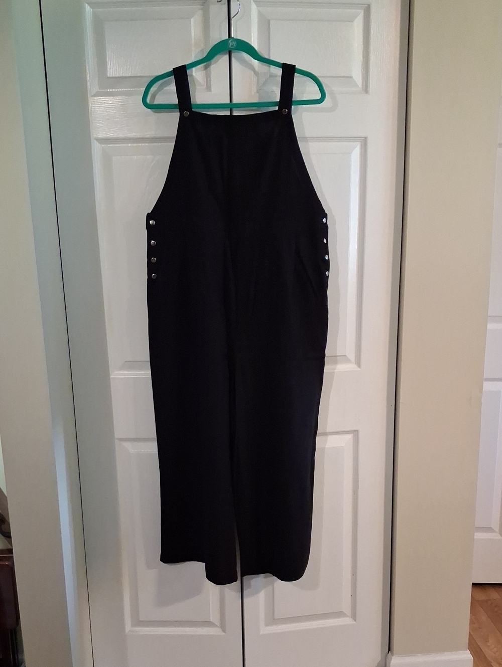 Black Women's Wide-Leg Jumpsuit